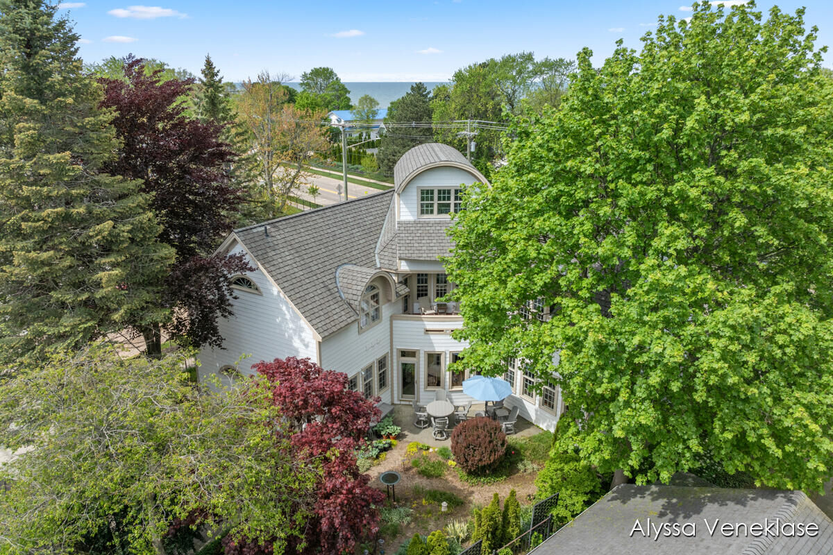 Property Photo:  404 N Shore Drive  MI 49090 