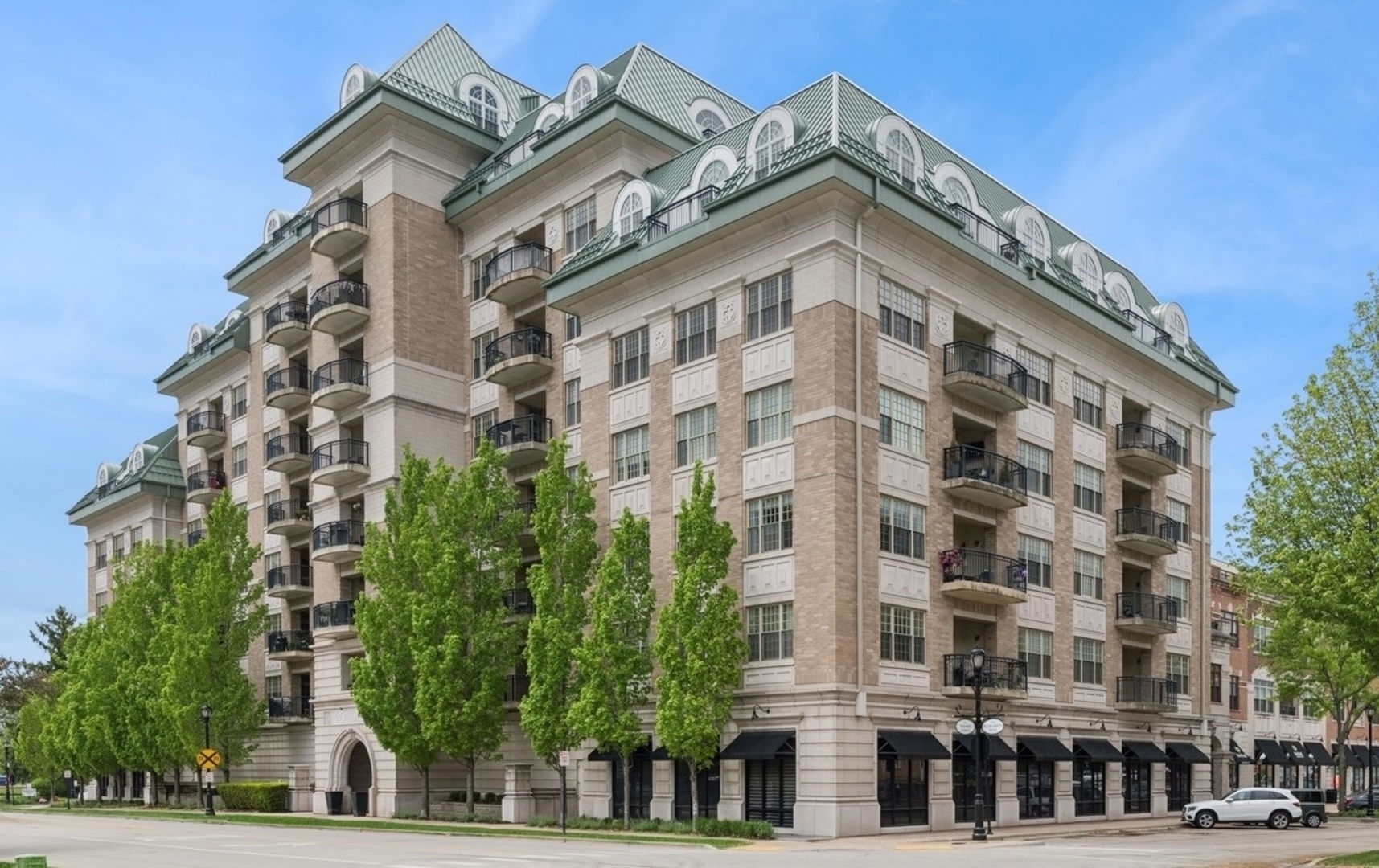 Property Photo:  50 N Plum Grove Road 704E  IL 60067 