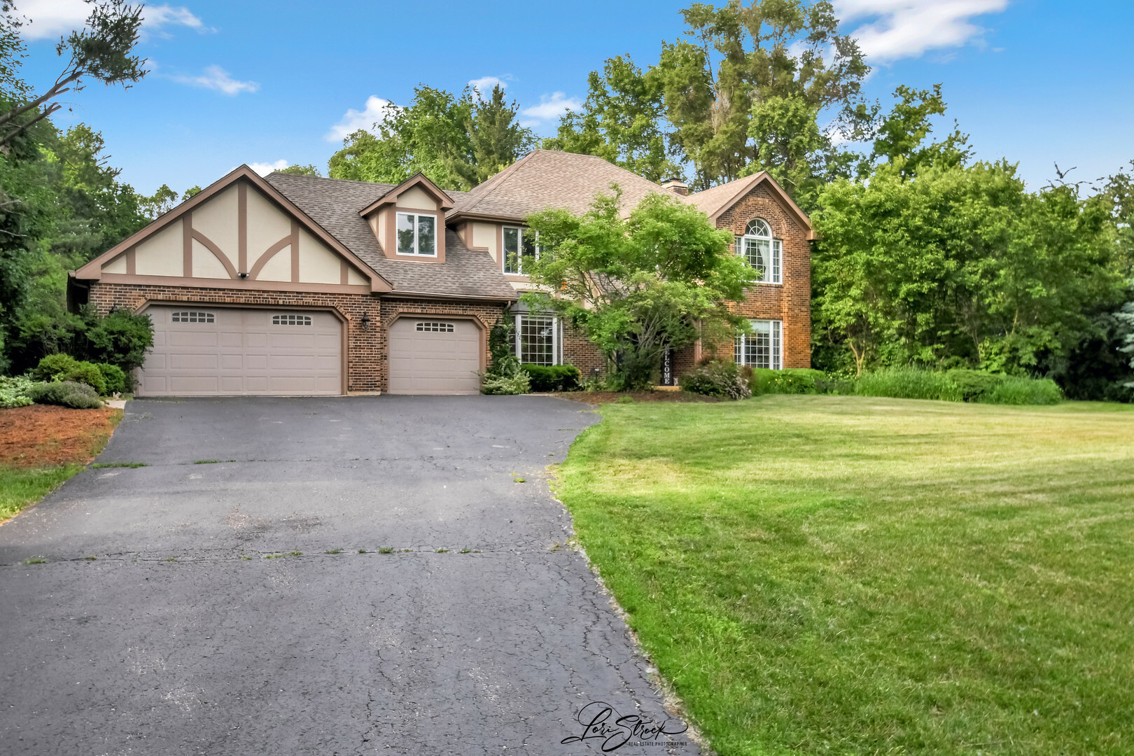 Property Photo: 40W272 Waterford Lane IL 60175