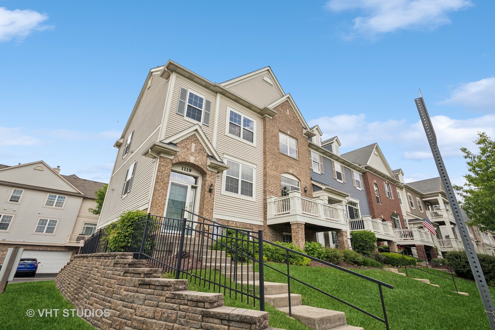 Property Photo: 1119 Orangery Court IL 60188