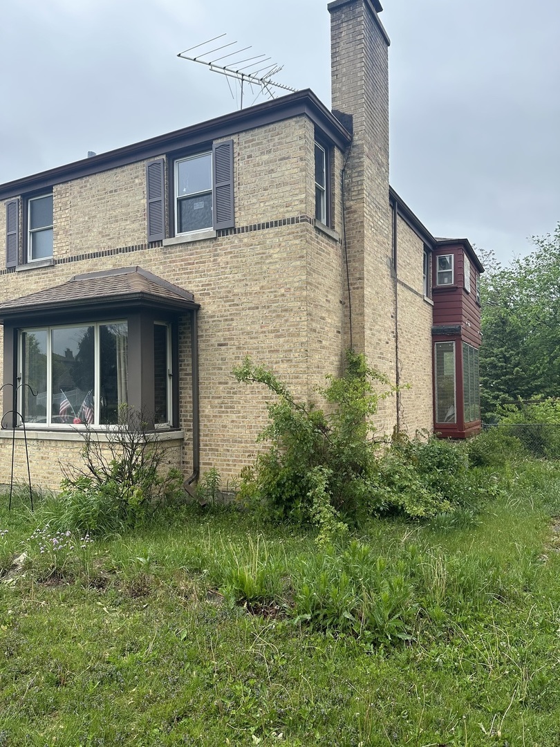 Property Photo:  355 S Westgate Road  IL 60016 