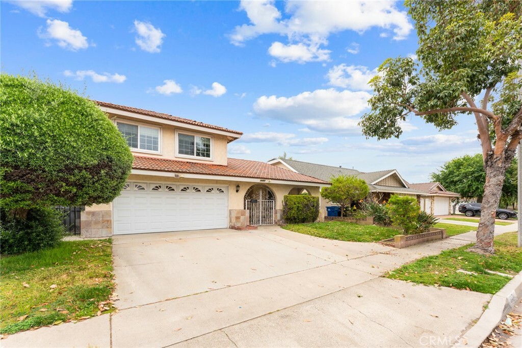 Property Photo:  16424 Holmes Place  CA 90703 