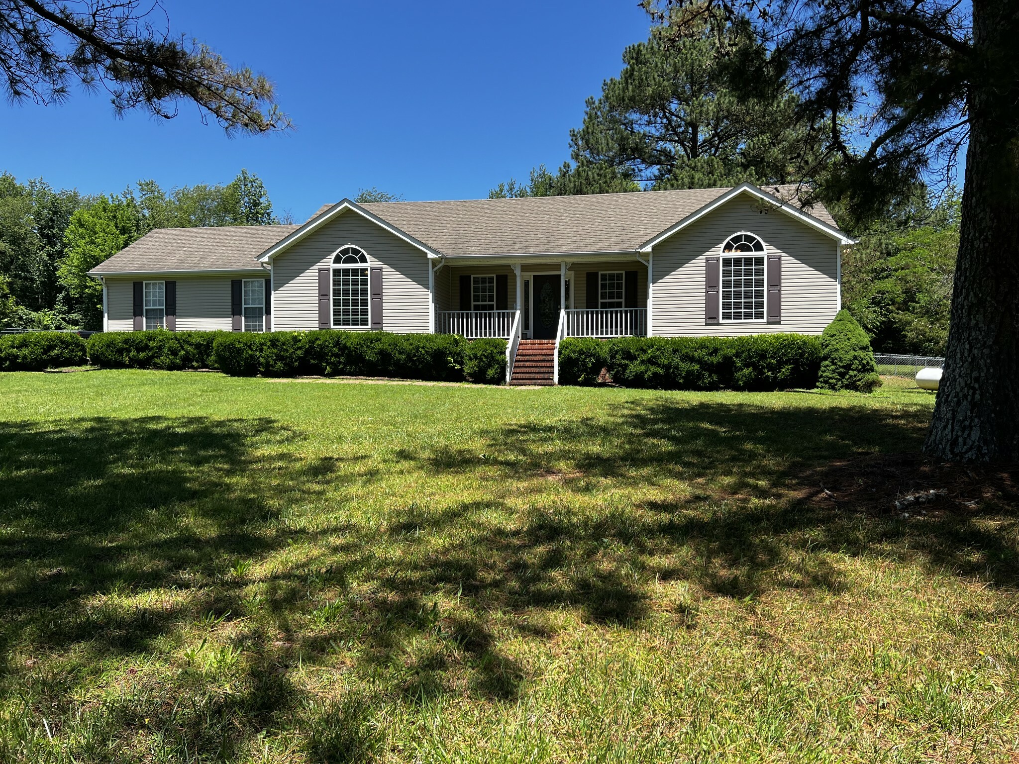 Property Photo: 168 Commodore Cir TN 38483