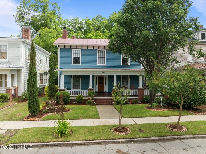 Property Photo:  206 E 2nd Street  NC 27889 