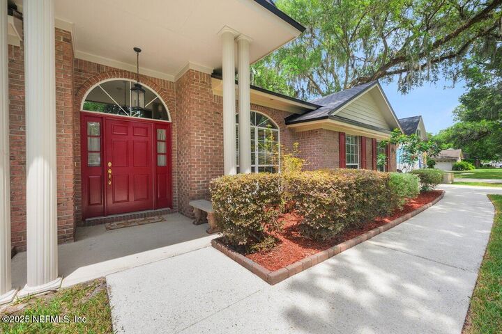 Property Photo: 2589 Scott Mill Drive S FL 32223