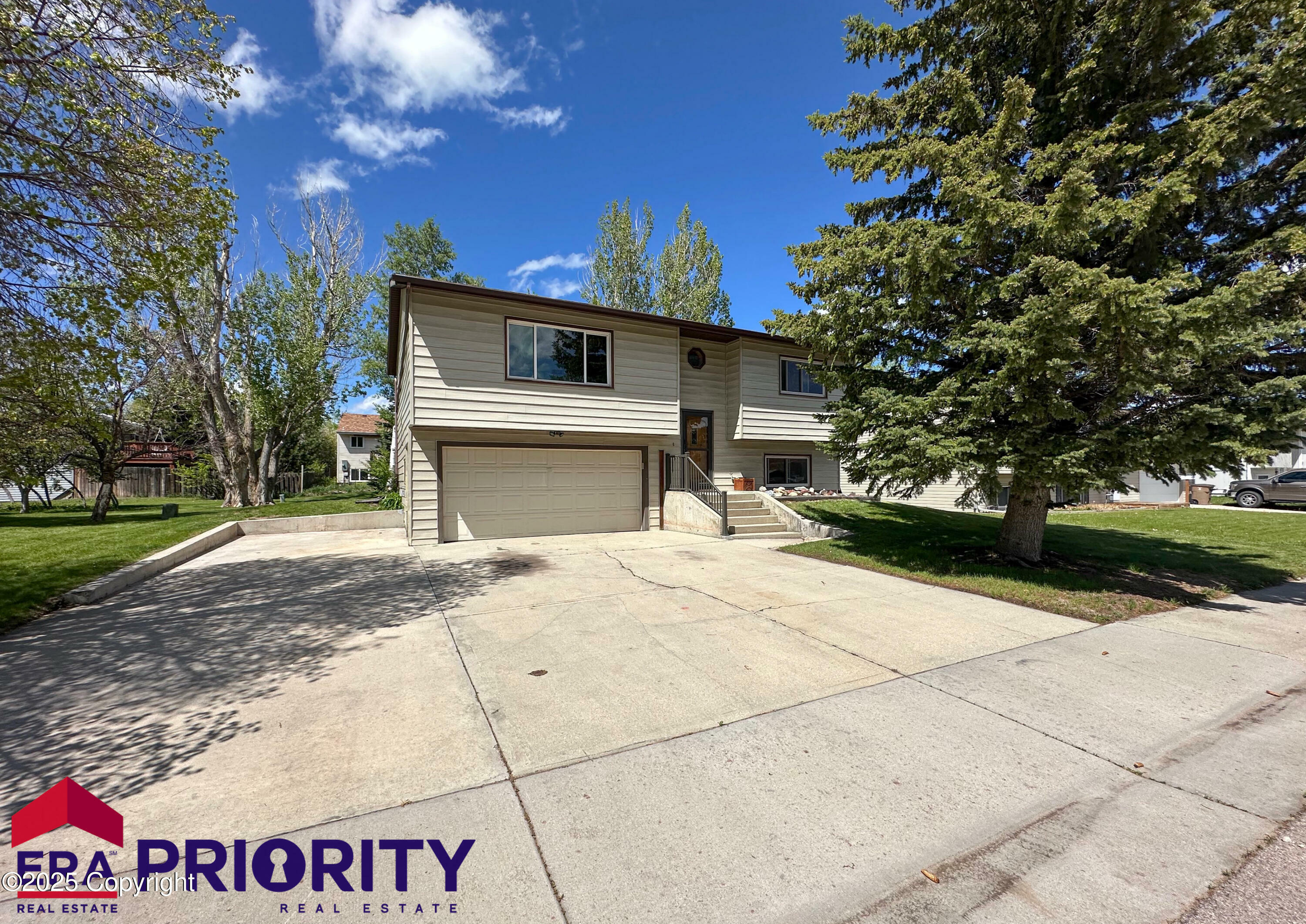 Property Photo:  107 E Timothy St -  WY 82718 