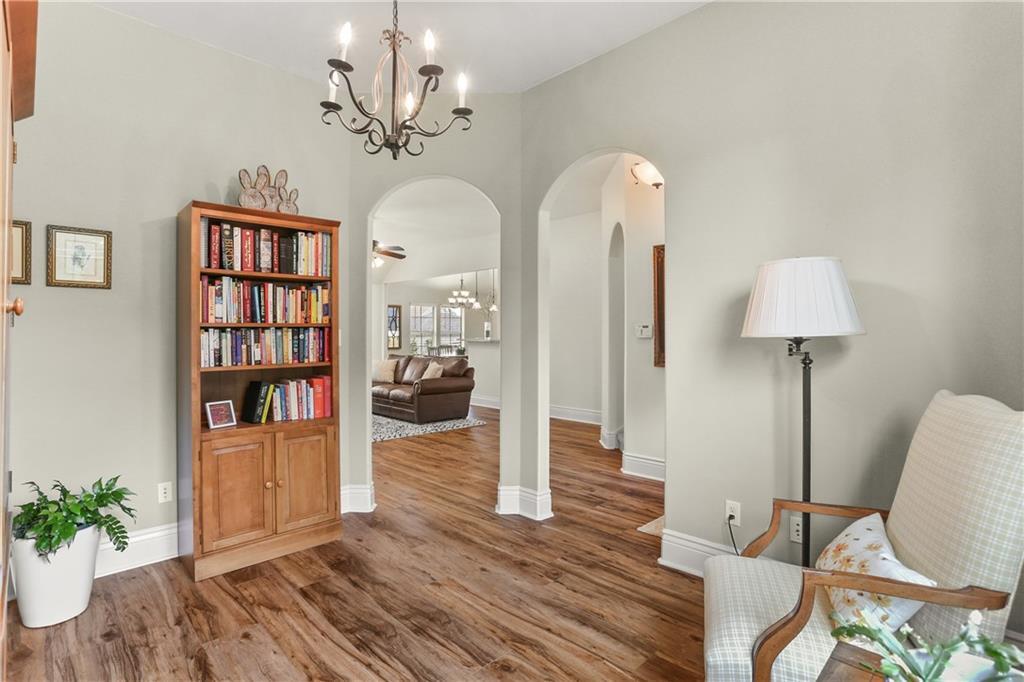 Property Photo: 6708 Fleur De Lis Drive LA 70124