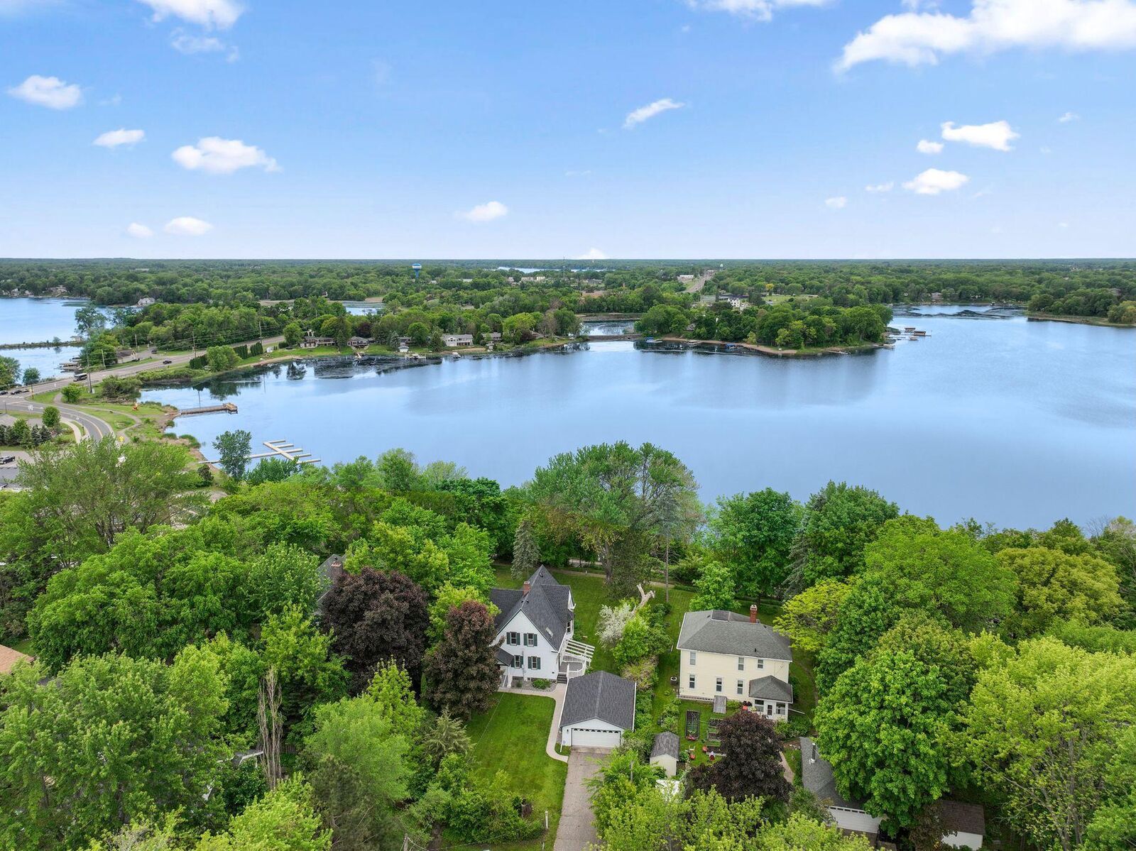 Property Photo:  216 Summit Avenue  MN 55012 