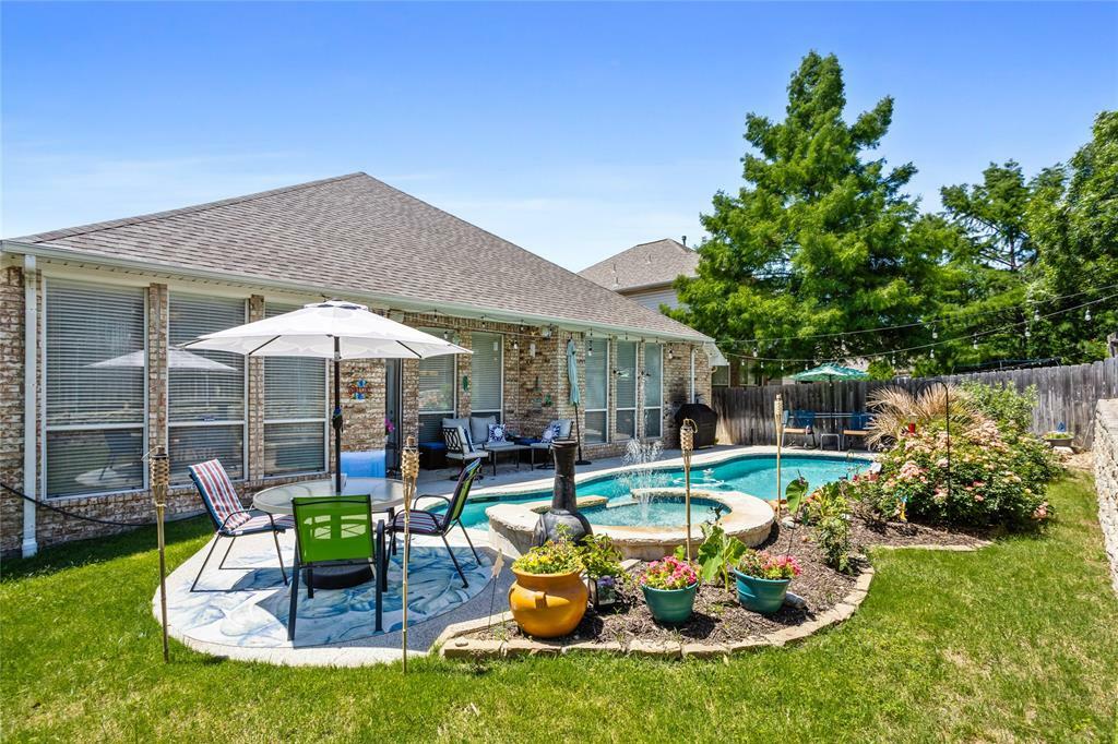 Property Photo: 4824 Carolina Trace Trail TX 76244