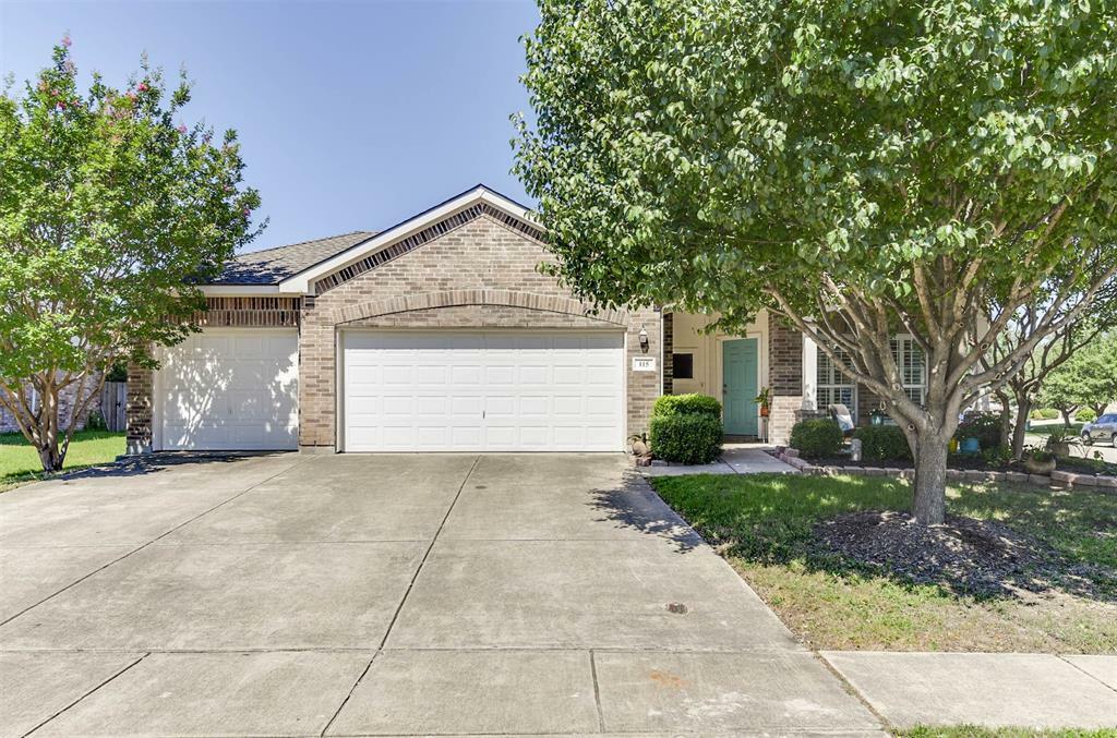 Property Photo: 115 Roundup Road TX 75165