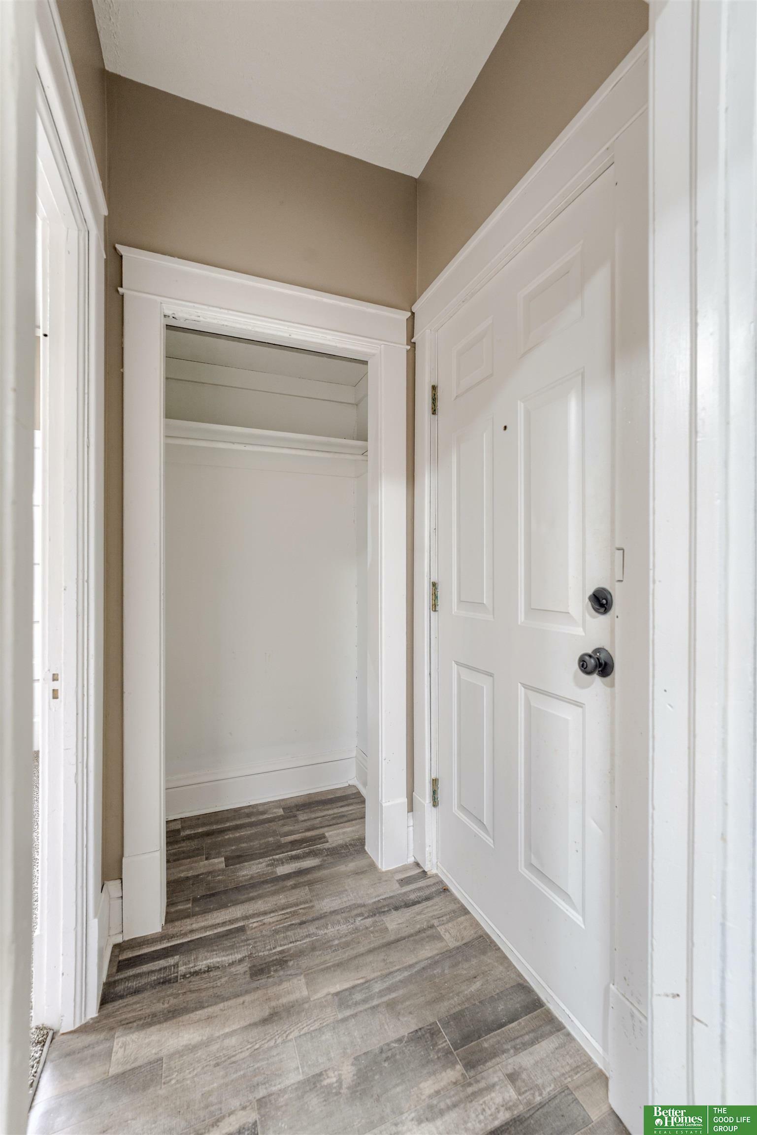 Property Photo: 3520 N 55 Street NE 68104
