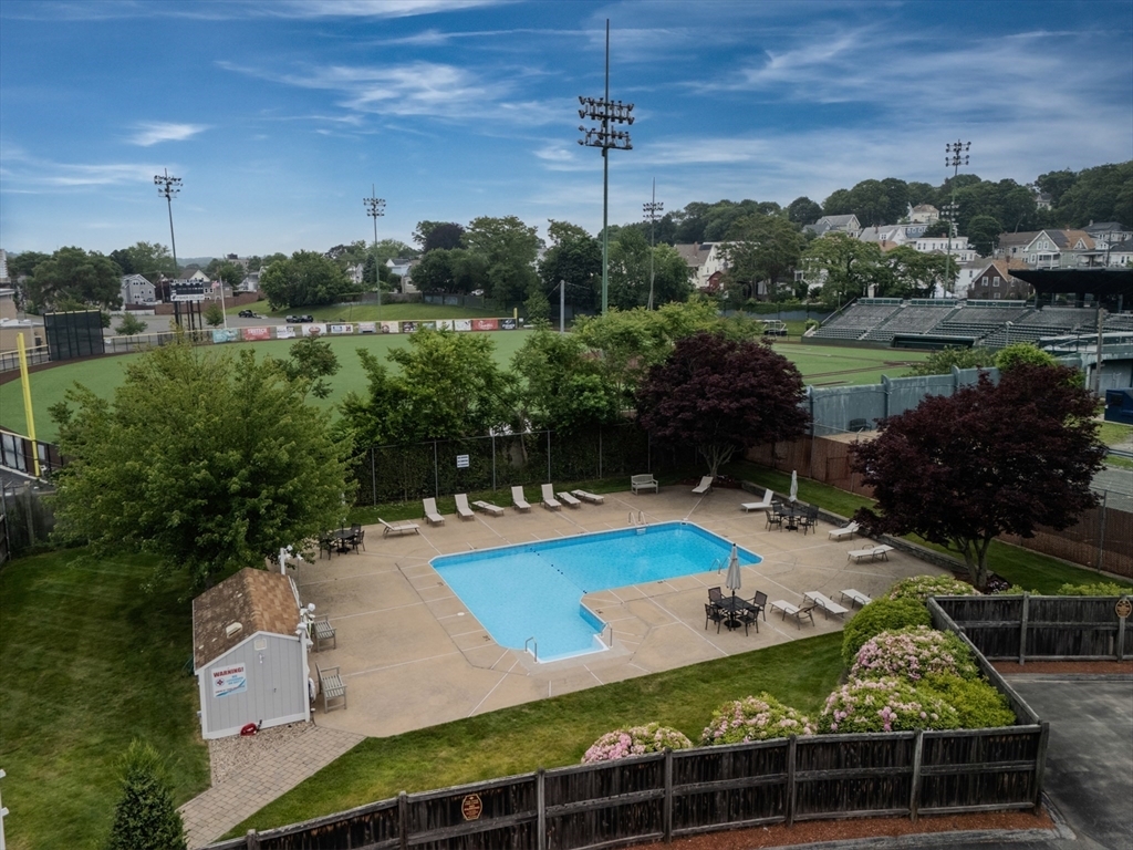 Property Photo: 200 Locust St 606 MA 01904