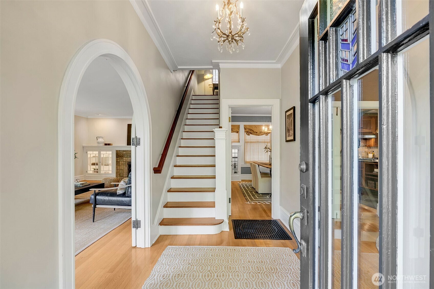 Property Photo: 903 W Newell Street WA 98119
