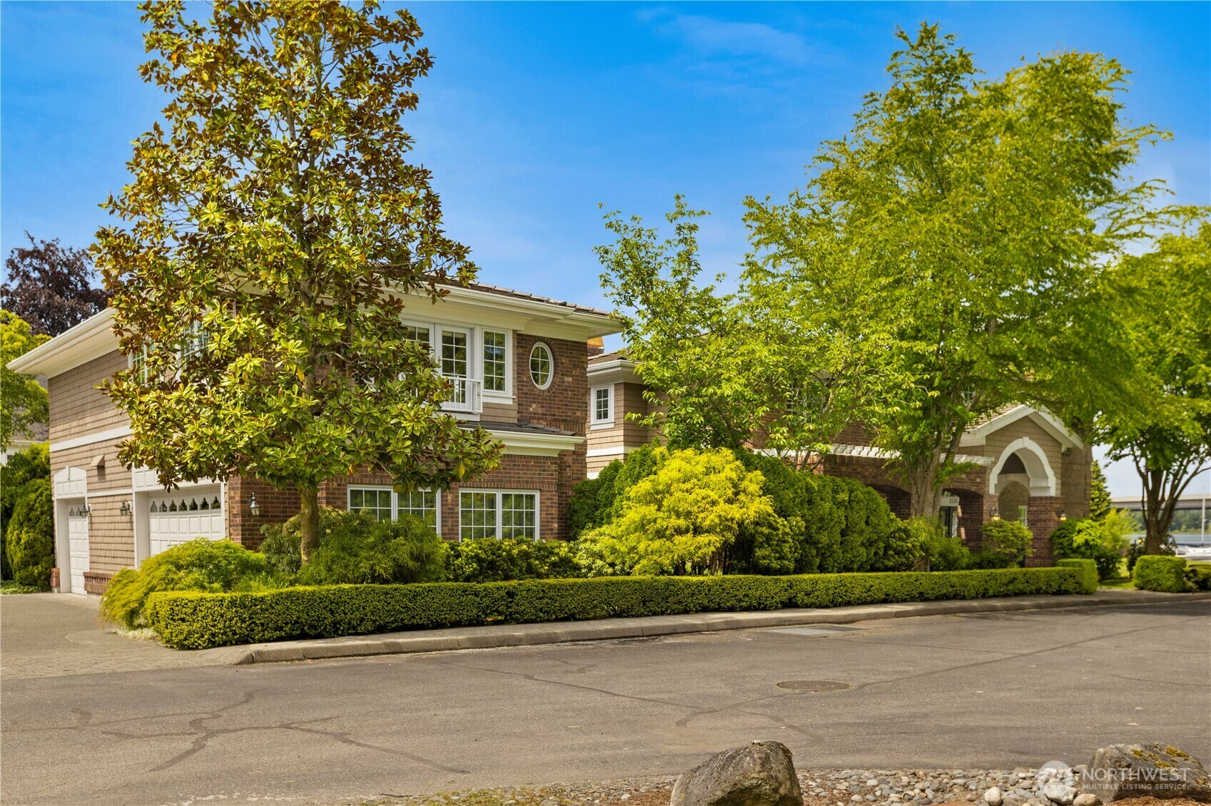Property Photo: 2530 39th Avenue E WA 98112