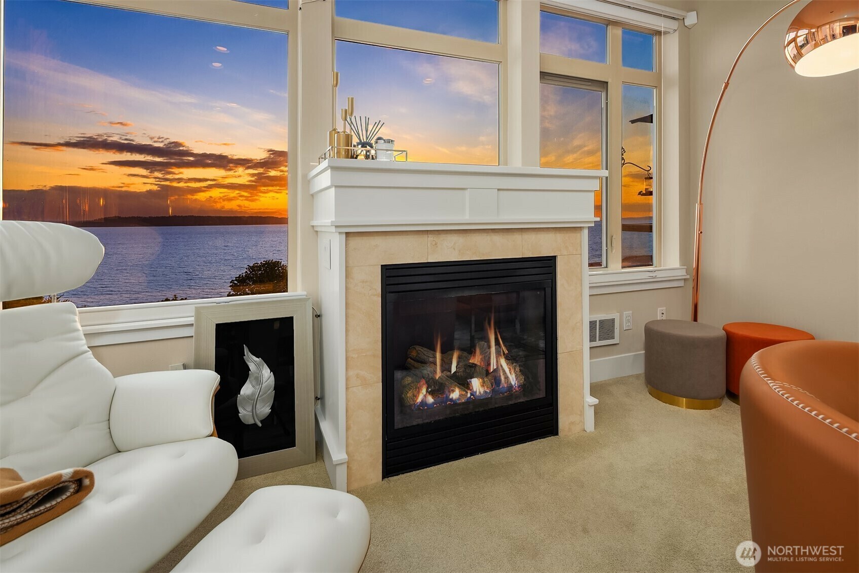 Property Photo: 31 Pine Street 206 WA 98020