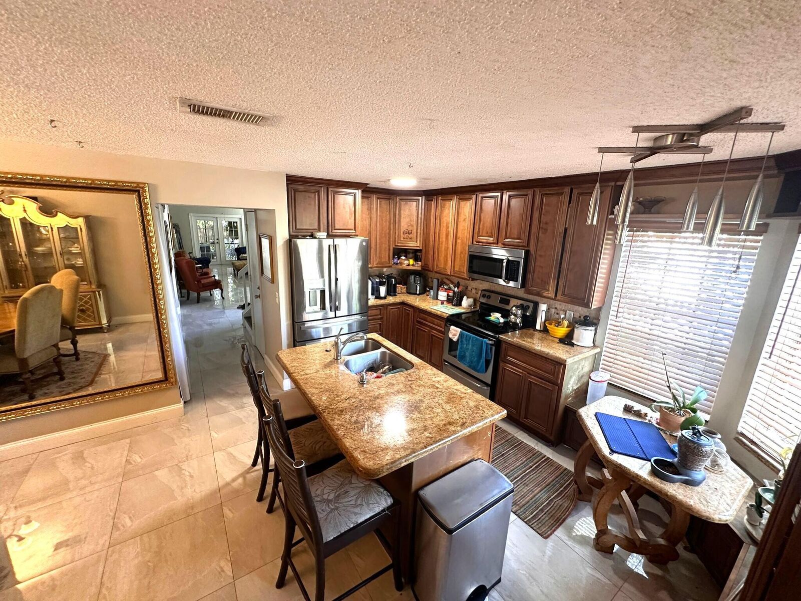 Property Photo: 5473 E Berry Blossom Way E FL 33415