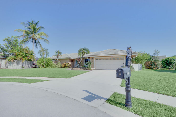 Property Photo: 1855 Lotus Lane Lane FL 33414