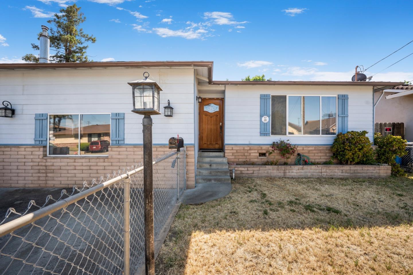 Property Photo:  921 Suiter Street  CA 95023 
