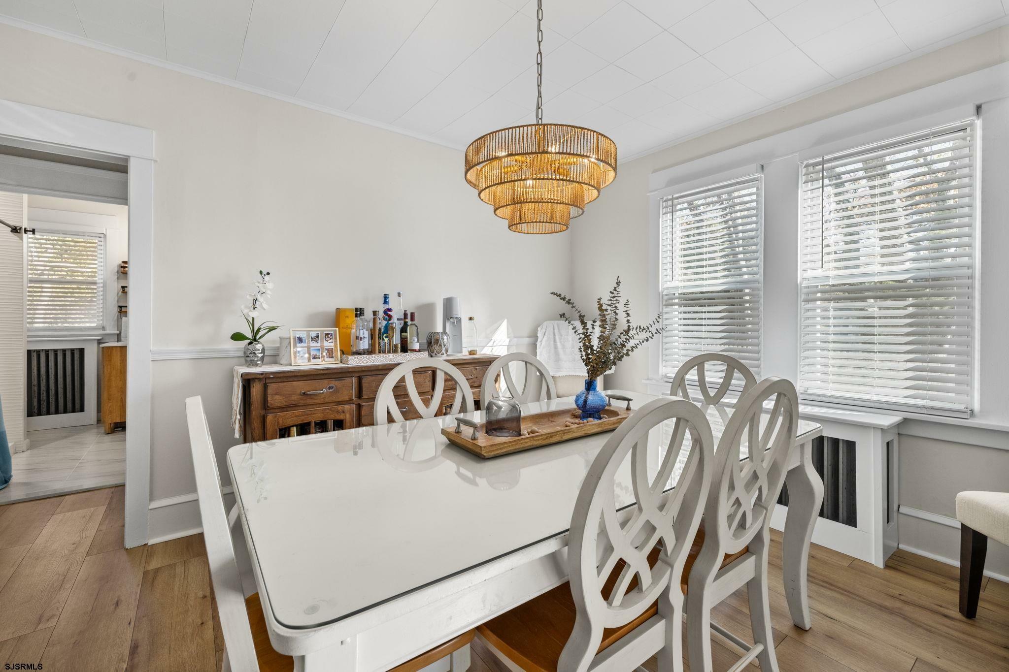 Property Photo:  27 E Groveland Ave Ave  NJ 08244 