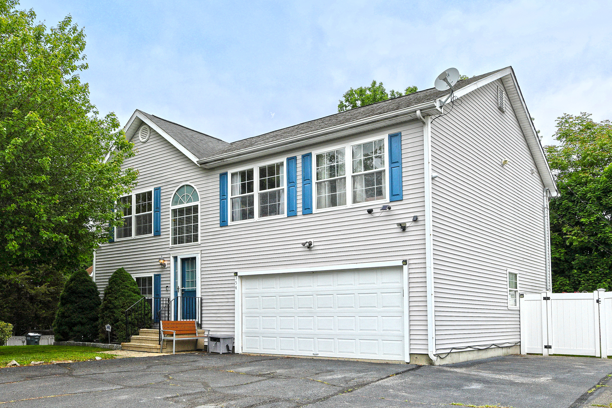 Property Photo: 354 Lynne Place CT 06610