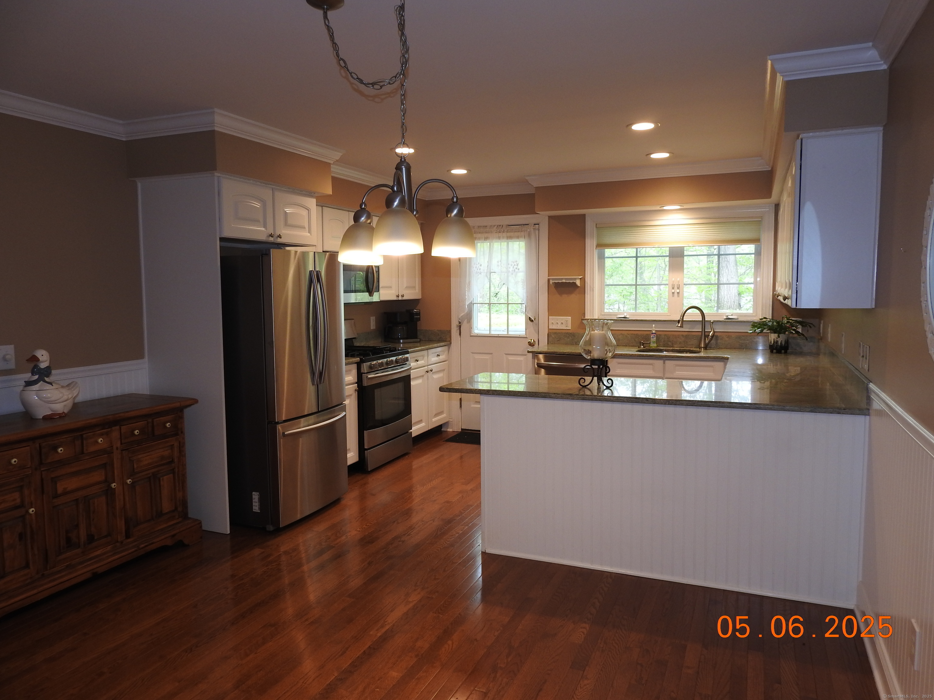 Property Photo: 70 Allison Way 70 CT 06512