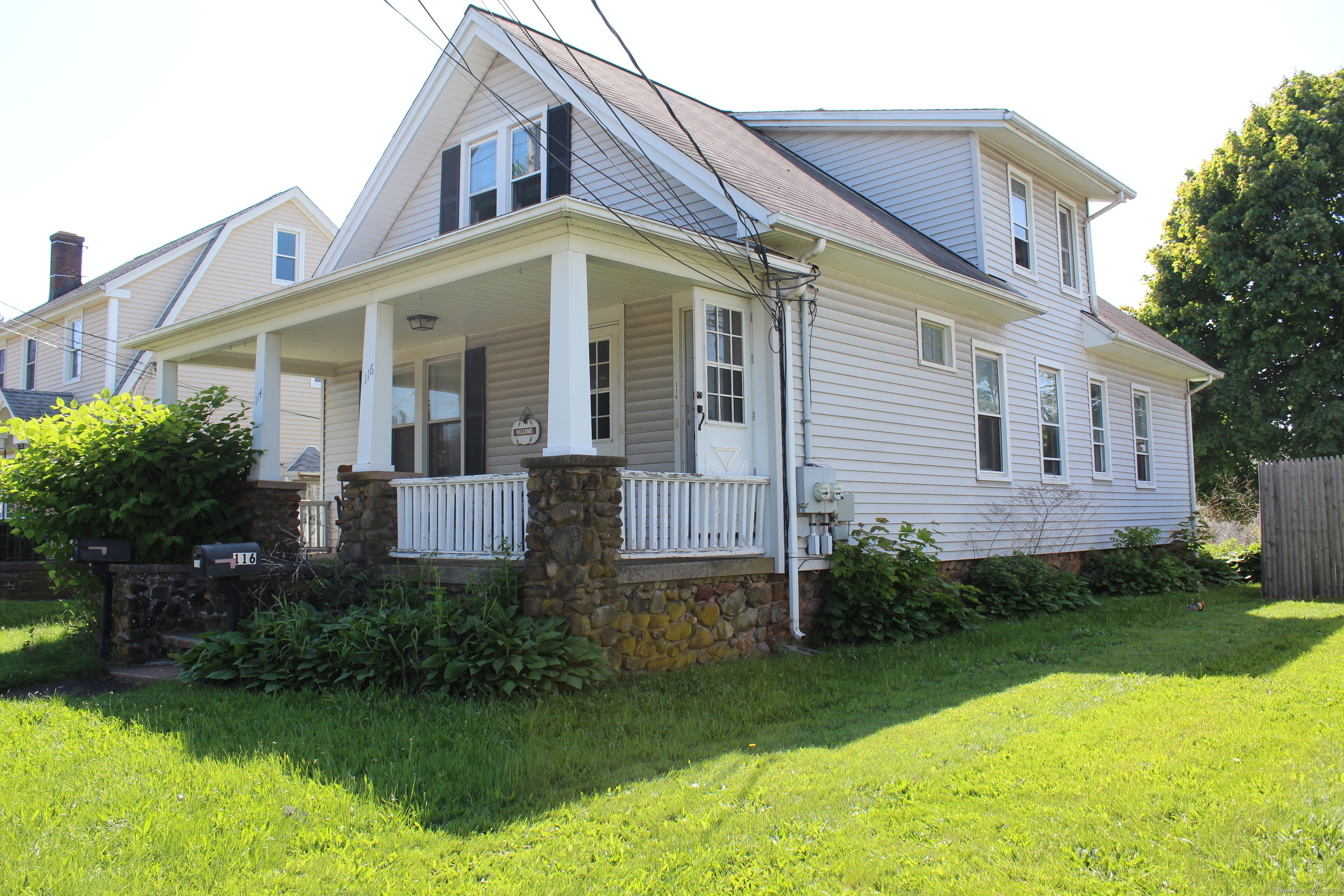 Property Photo: 114-116 Hemingway Avenue CT 06512