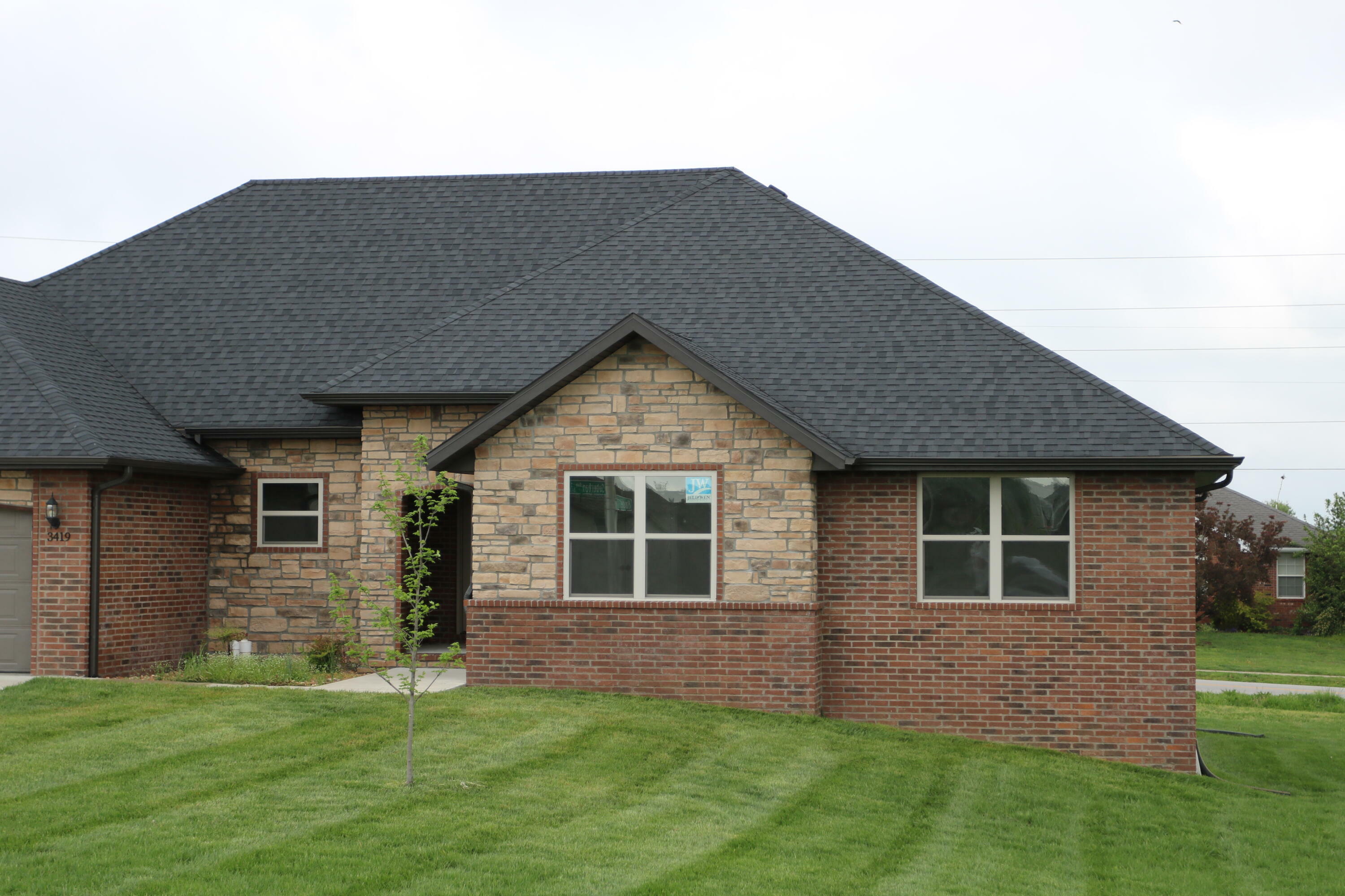 Property Photo: 3419 S Suburban Avenue MO 65807