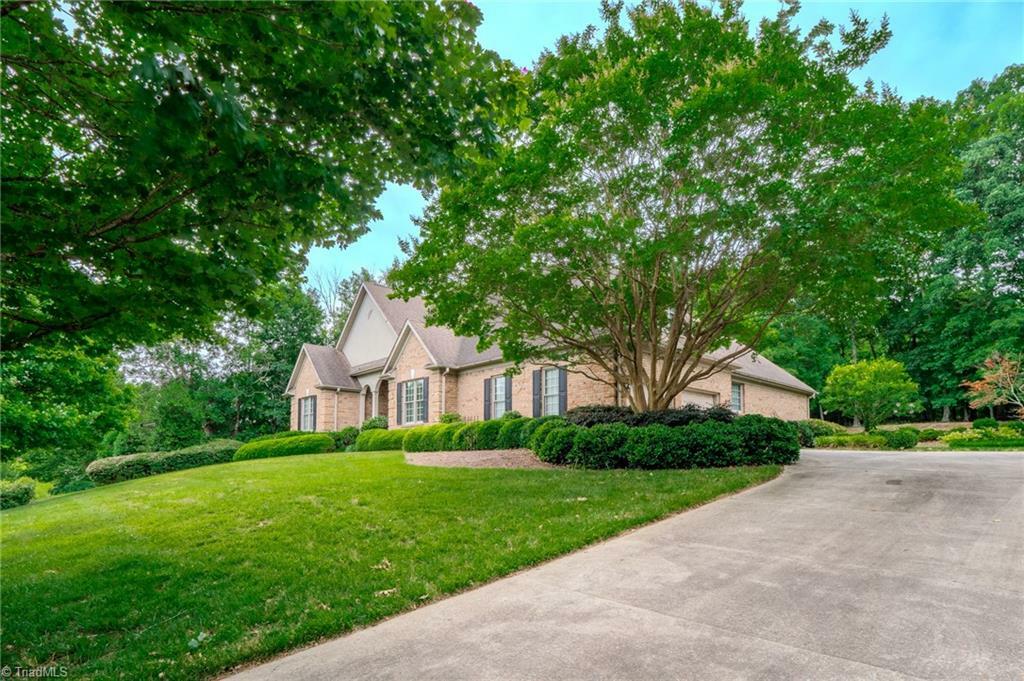 Property Photo: 2809 Churchill Court NC 27262