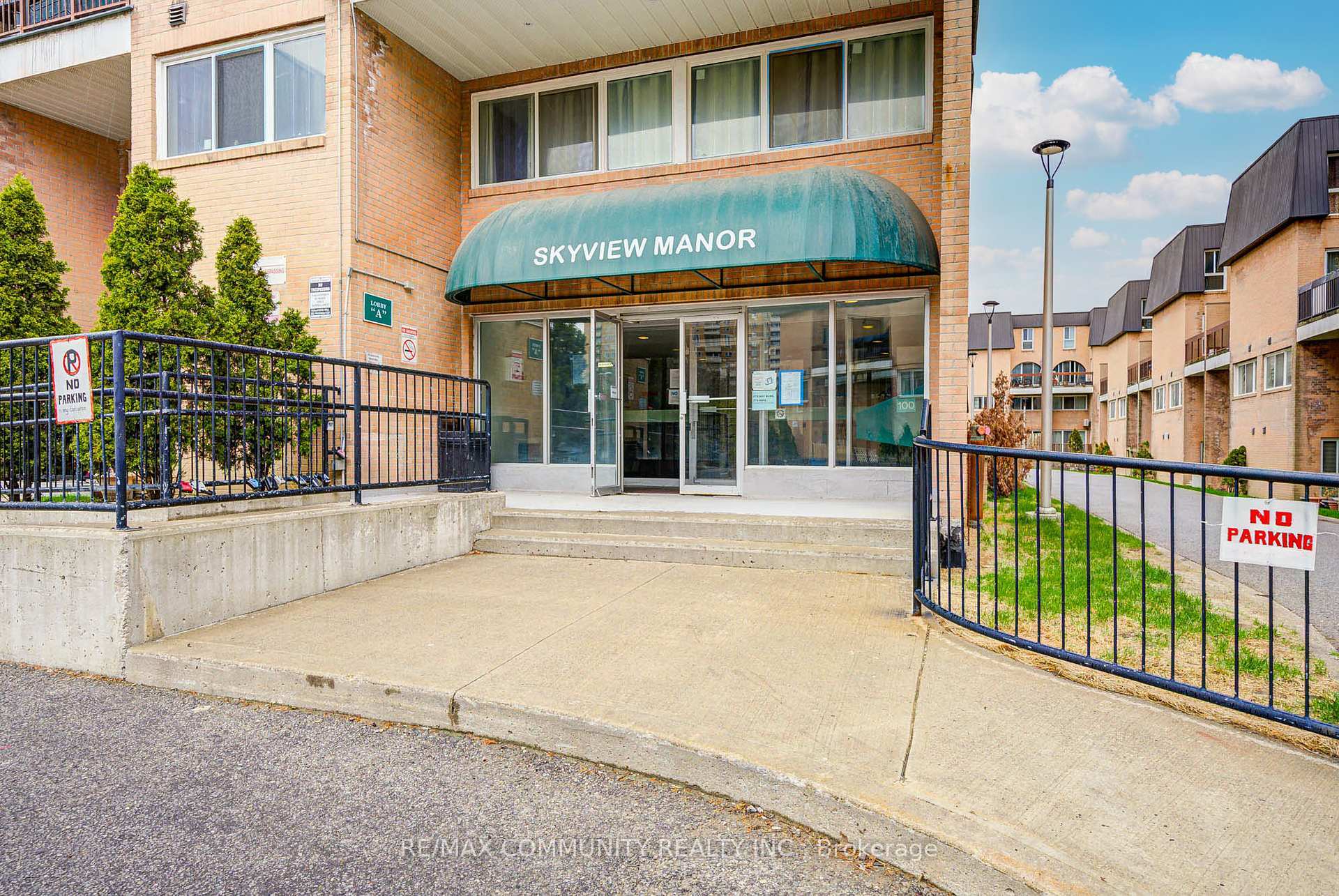 Property Photo: 100 Mornelle Court 1078 ON M1E 4X2