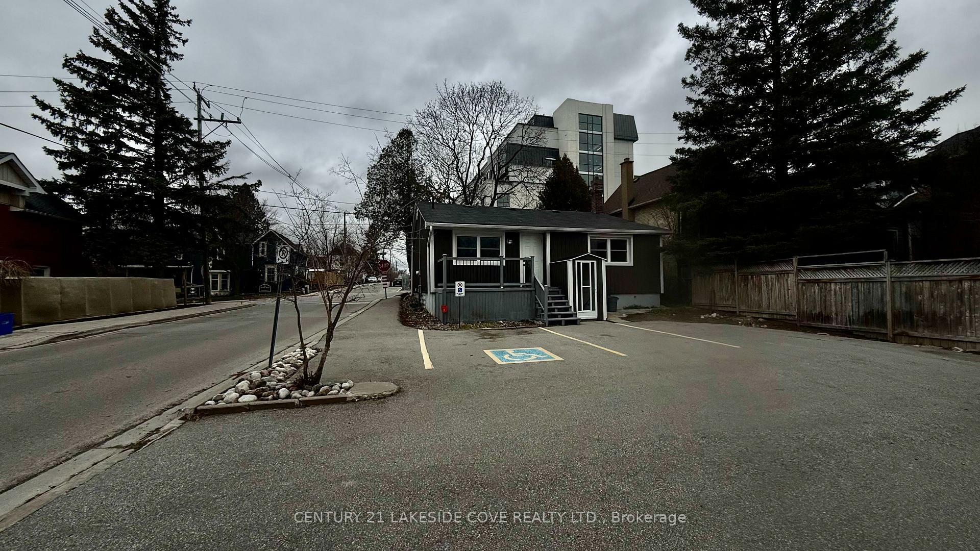 Property Photo: 15 Tyler Street ON L4G 2M7