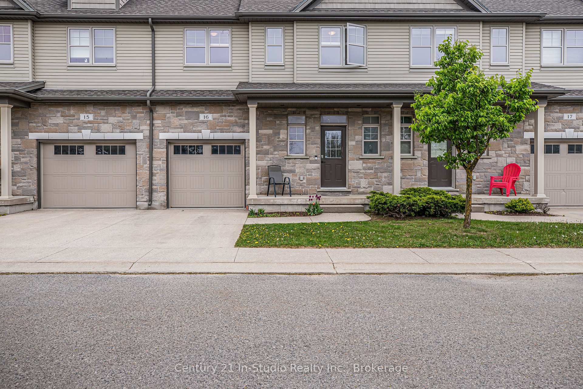Property Photo: 935 Goderich Street 16 ON N0H 2C3