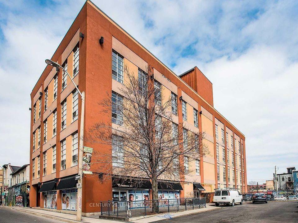 Property Photo: 11 Rebecca Street 207 ON L8R 3H7