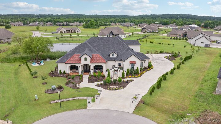 Property Photo:  30907 E 68th Street S  OK 74014 
