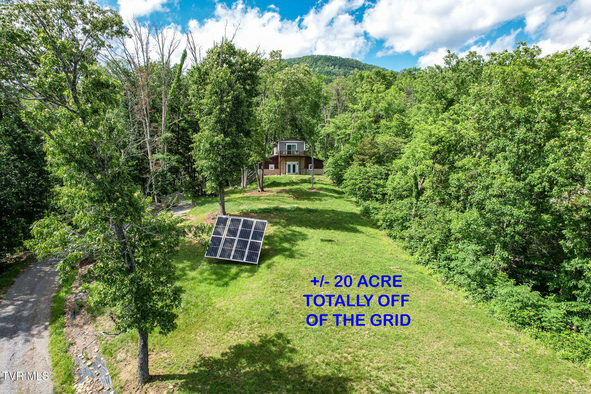 Property Photo: 2087 Fodderstack Mountain Loop TN 37745