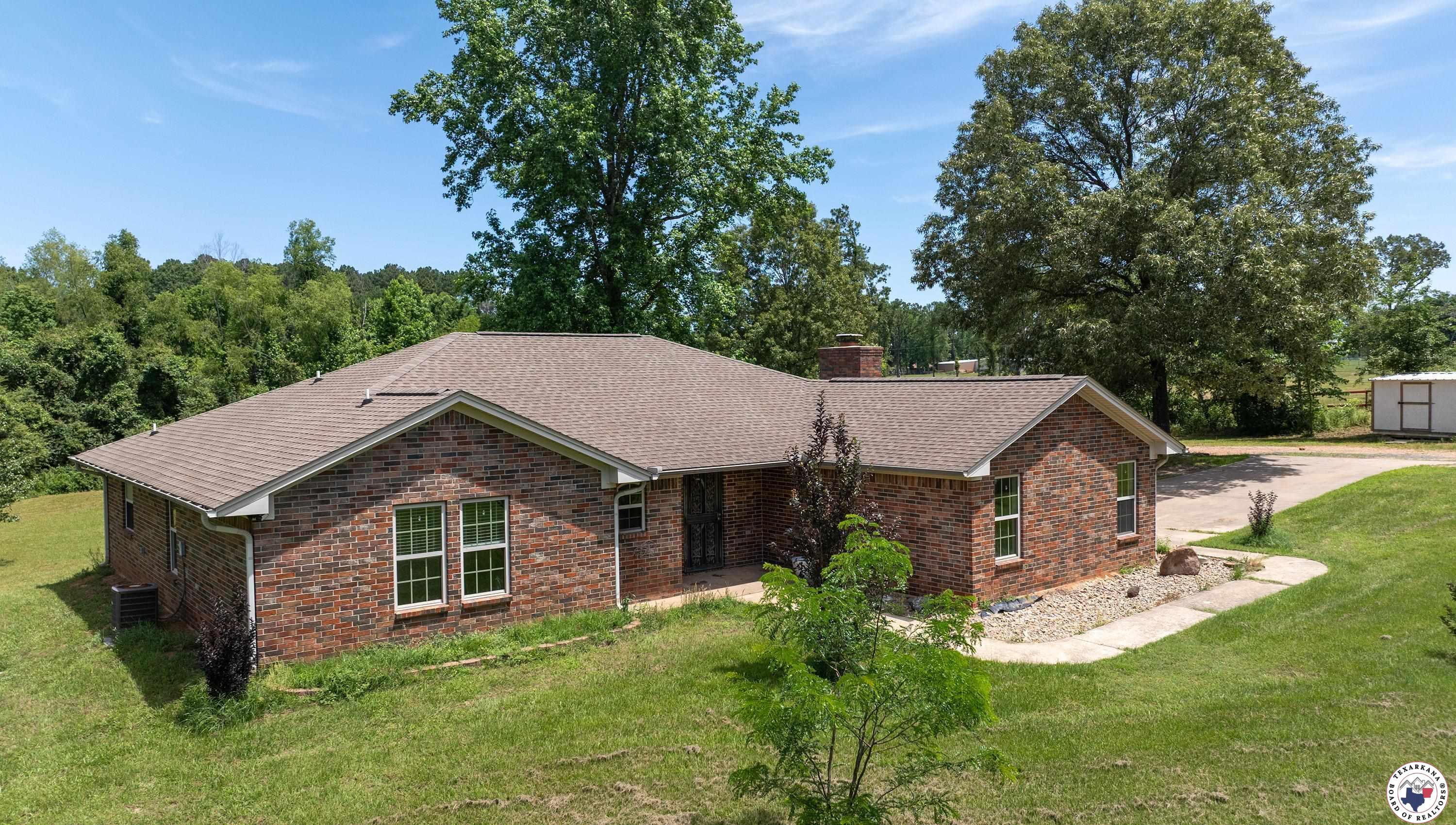 Property Photo: 1121 Kelly Rd TX 75501