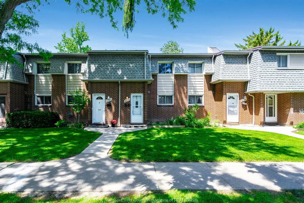 6712 Roseville Garden Drive  Windsor ON N8T 1J2 photo