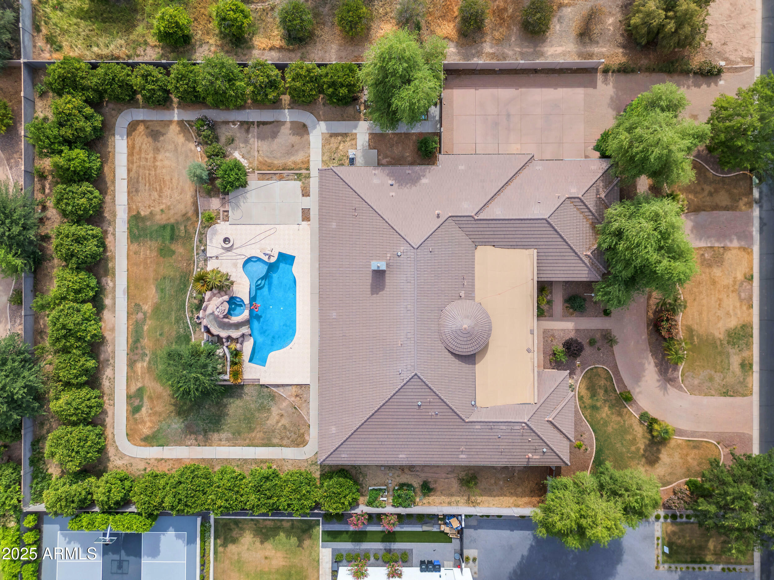 Property Photo: 2285 E Plum Street AZ 85298