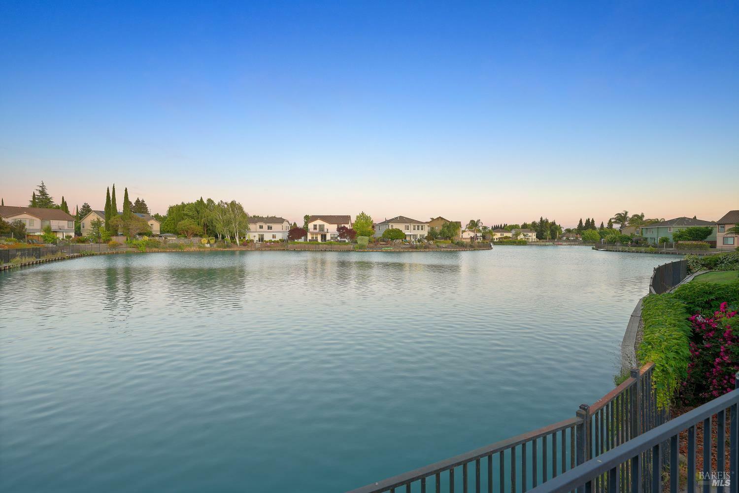 712 Tahoe Court  Fairfield CA 94534 photo