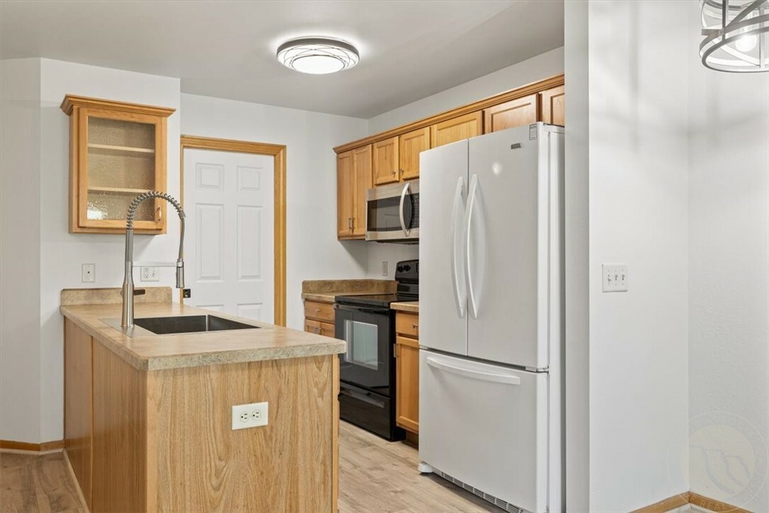 Property Photo:  574 Killarney Street  MT 59105 