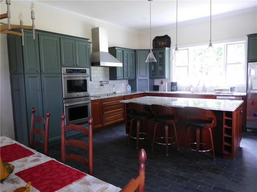 Property Photo: 424 Lansingville Road NY 14882