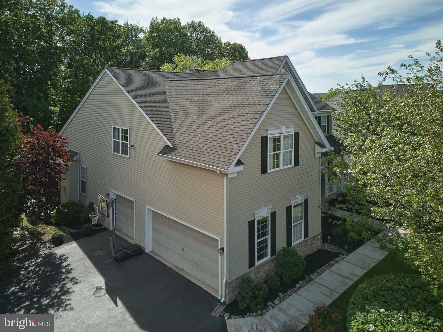 Property Photo: 2056 Derbyshire Road PA 18925