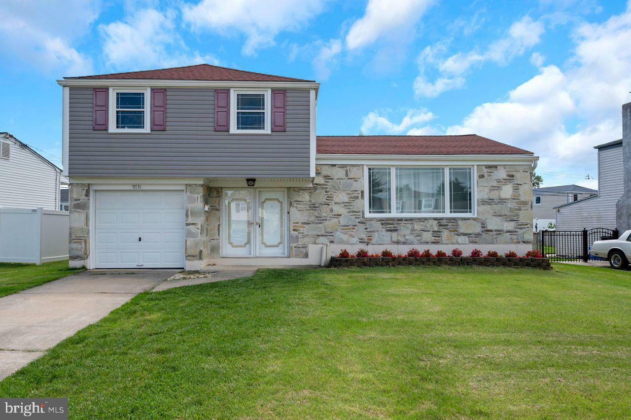 Property Photo: 9731 Glenhope Road PA 19115