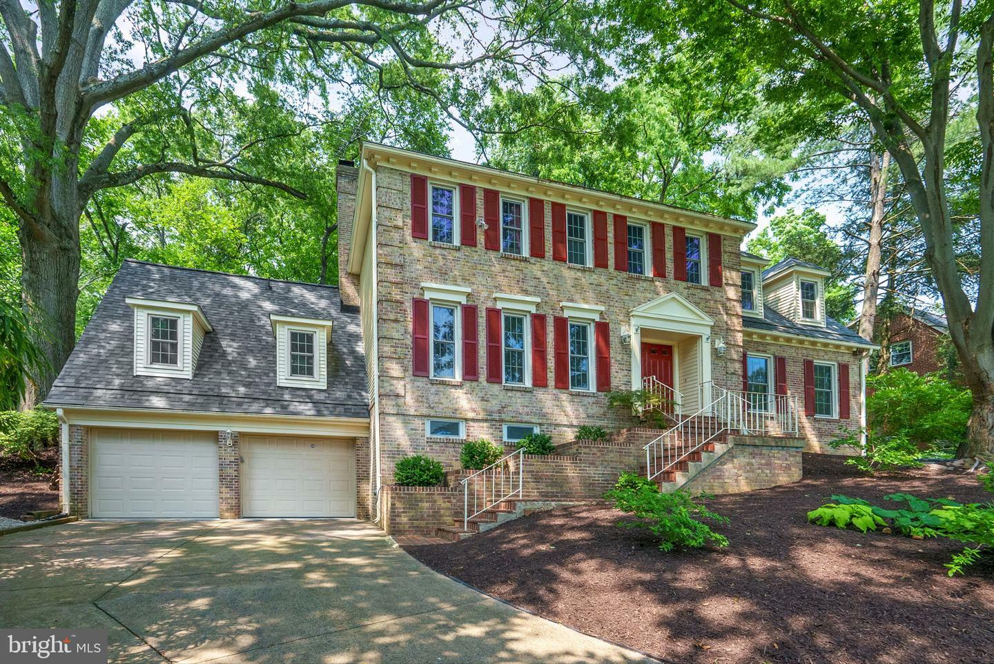 Property Photo: 2014 Mason Hill Drive VA 22307