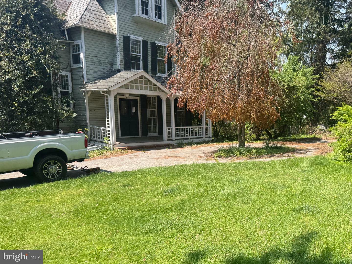 Property Photo: 7624 Lhirondelle Club Road MD 21204