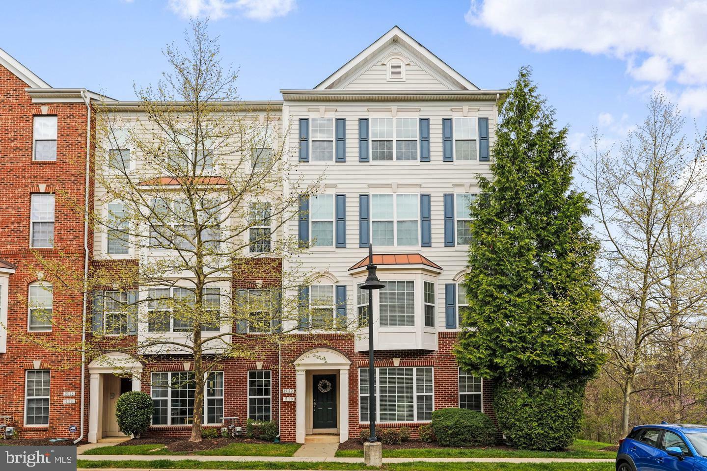 Property Photo: 15110 Lilywood Lane VA 20169