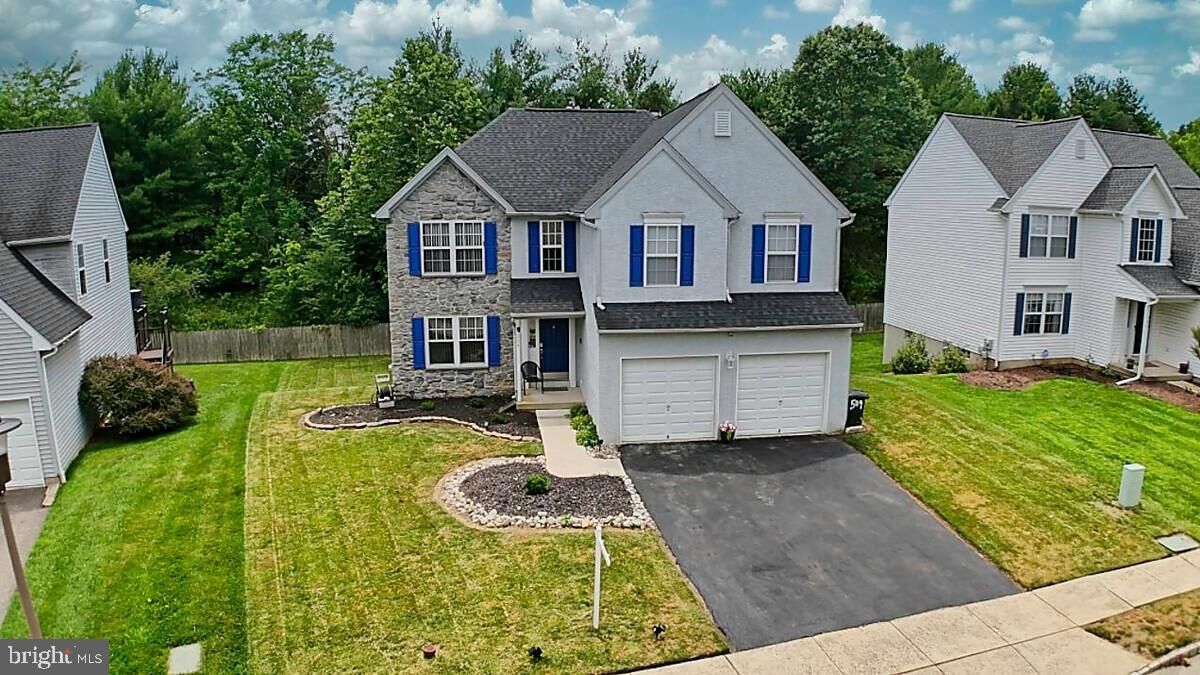 Property Photo:  504 Lantern Lane  PA 19128 