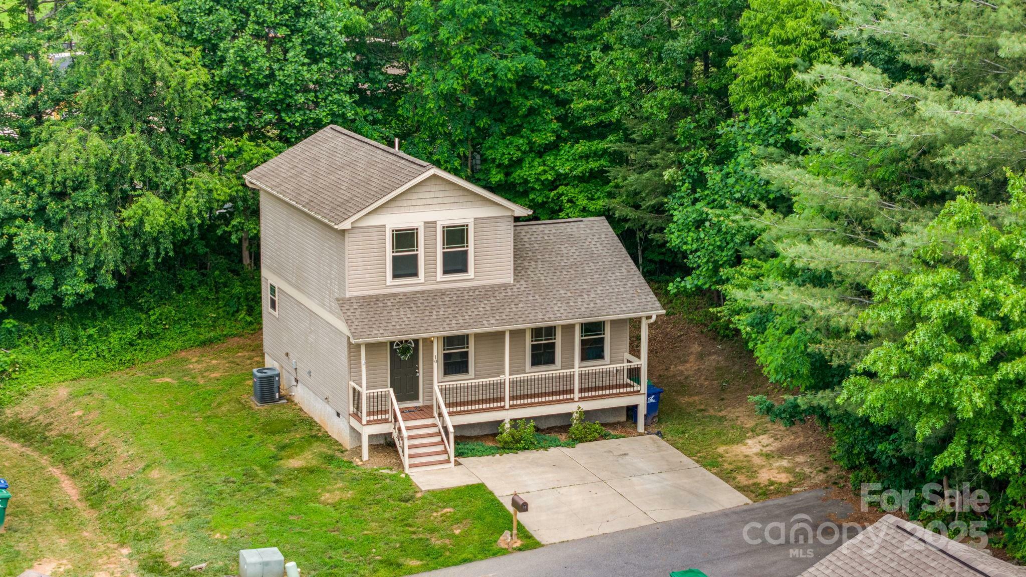 Property Photo:  10 Coral Berry Drive  NC 28715 