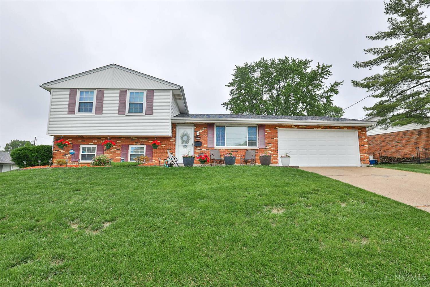4320 Glenhaven Road  Cincinnati OH 45238 photo