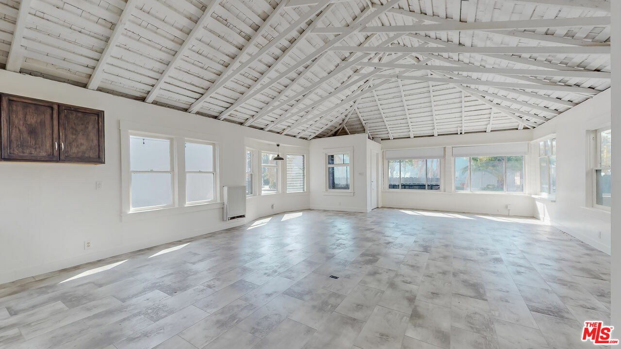 Property Photo: 2221 Neilson Way CA 90405