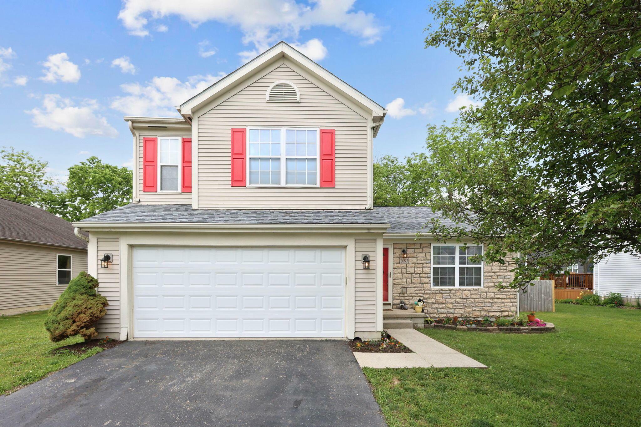 Property Photo: 2093 Winding Hollow Drive OH 43123